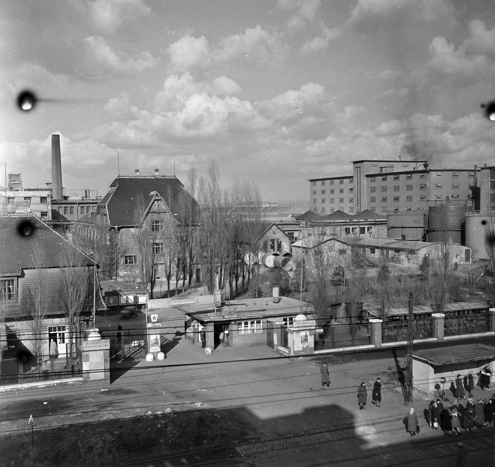 Hungary, Budapest X., Maglódi út 6., Növényolaj és Szappangyár., 1955, Keveházi János, Budapest, photo aspect ratio: square, picture, Red Star, main entrance, poster, factory, Fortepan #197281