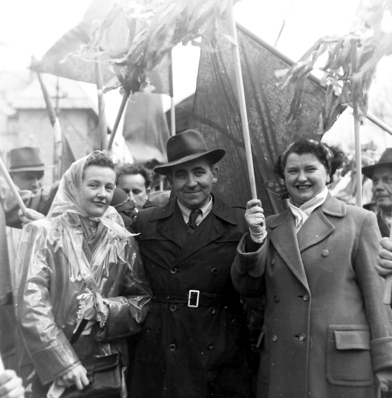 1956, Keveházi János, photo aspect ratio: square, trench coat, maypole, raincoat, Fortepan #197383