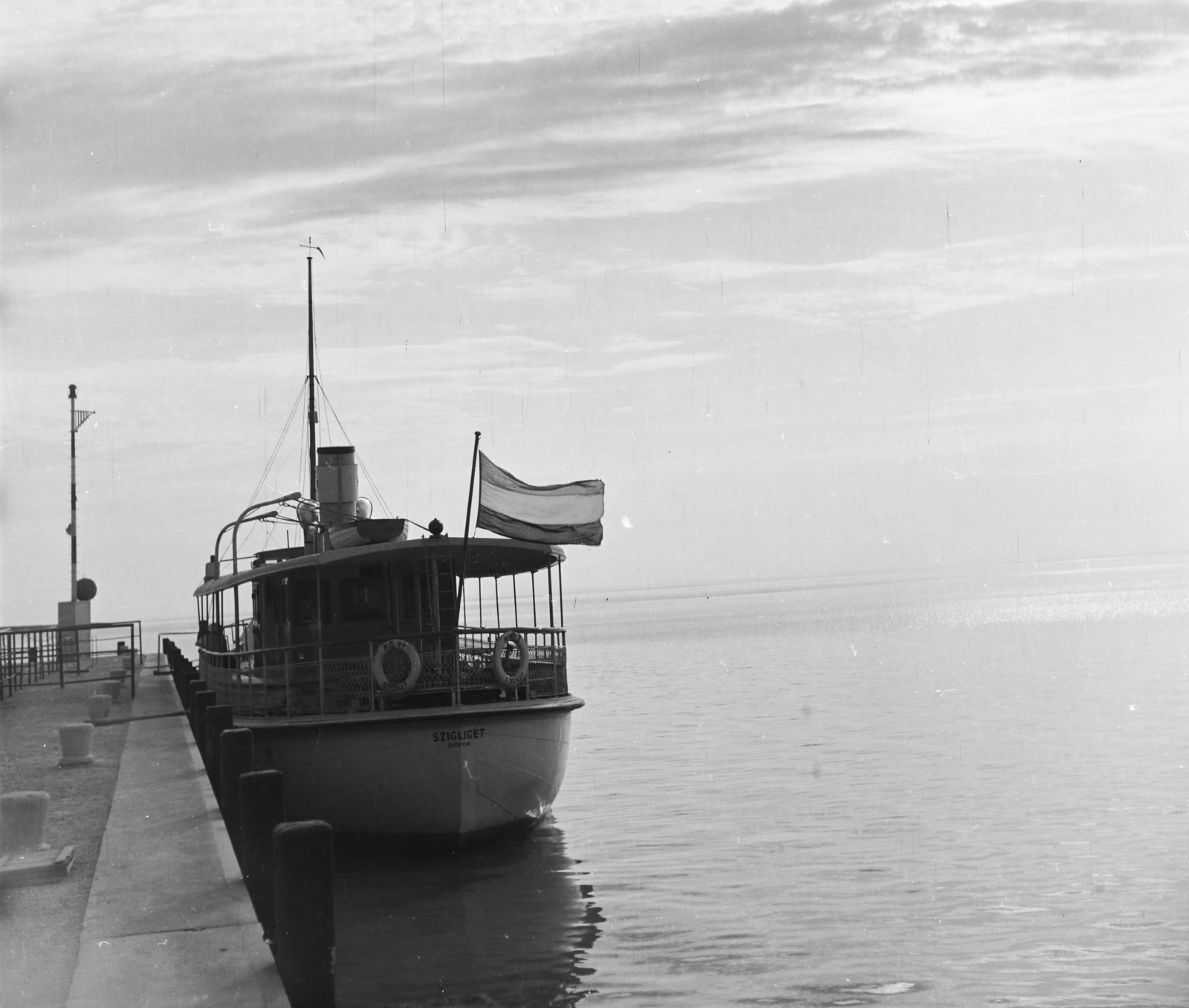 Hungary, Balatonfüred, hajóállomás., 1959, Keveházi János, Szigliget-ship, Fortepan #197708