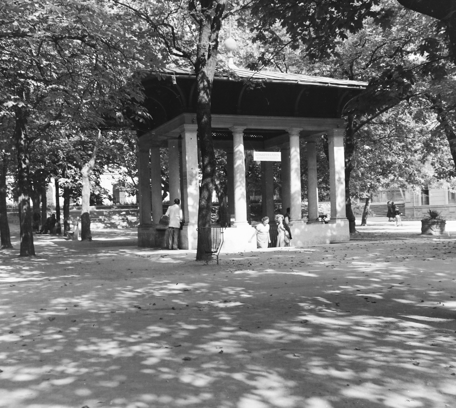 Hungary, Balatonfüred, Kossuth Lajos savanyúvíz forrás., 1959, Keveházi János, medicinal water, Fortepan #197712