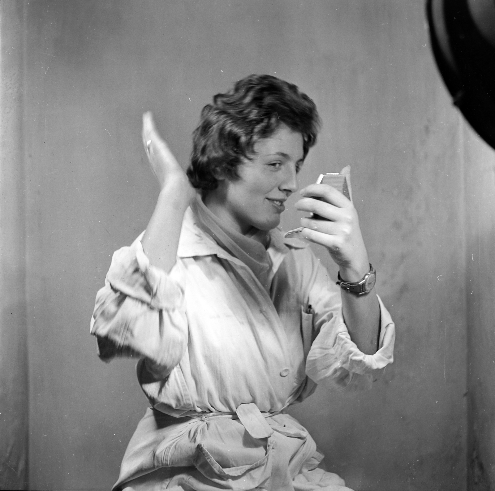 1959, Keveházi János, wrist watch, hairdo, mirror, overall, hold in arms, Fortepan #197759