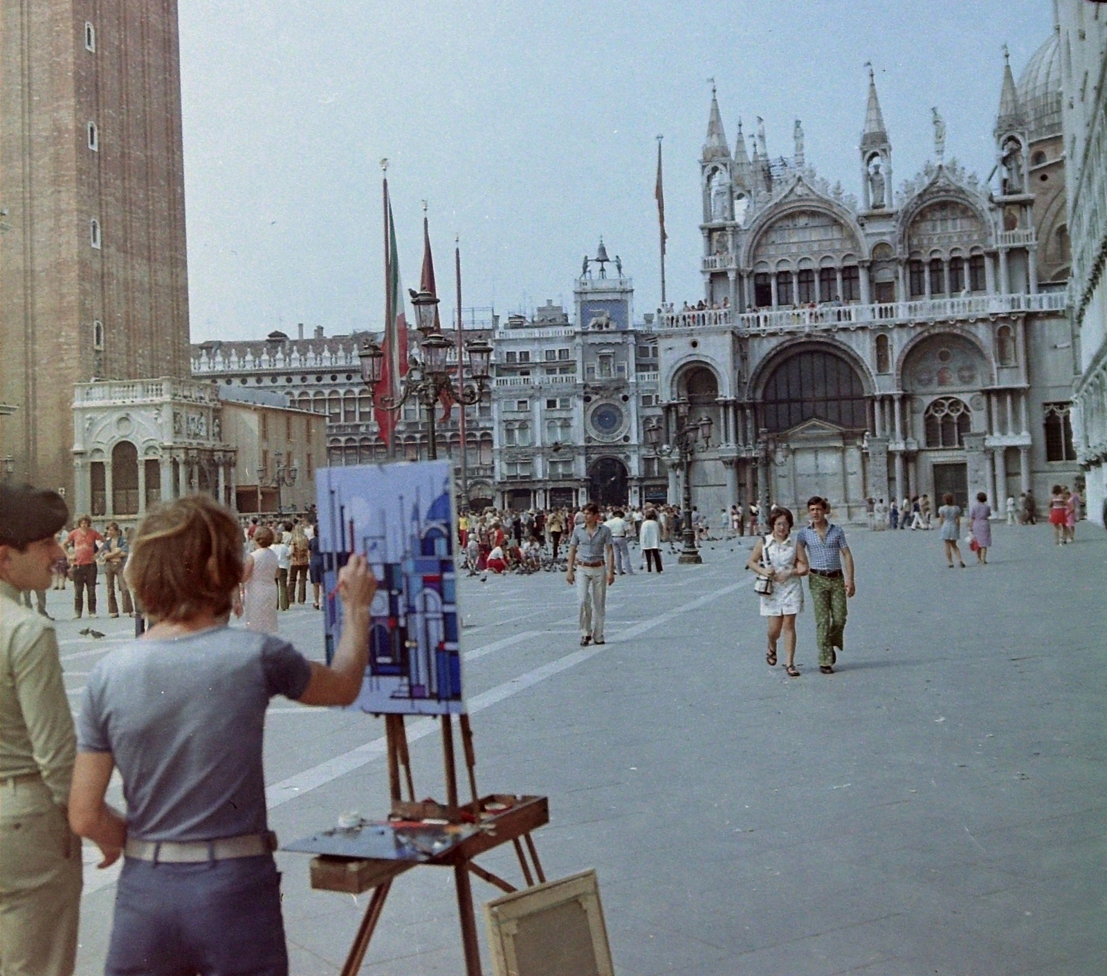 Olaszország, Velence, Szent Márk tér., 1974, Fortepan, színes, festészet, harang, festmény, reneszánsz, festő, őrtorony, székesegyház, harangtorony, szárnyas oroszlán-ábrázolás, Jacopo Sansovino-terv, Mauro Codussi-terv, Fortepan #19776