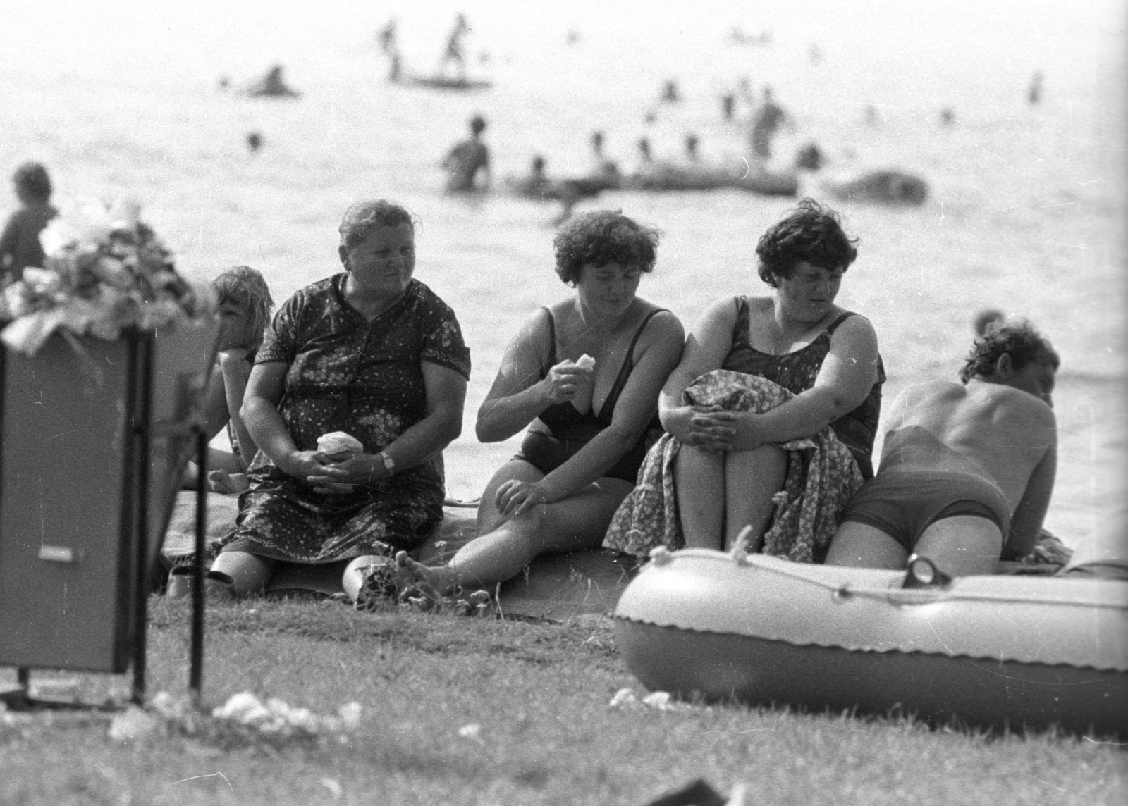 Hungary,Lake Balaton, Siófok, strand., 1981, Szalay Zoltán, Fortepan #197888