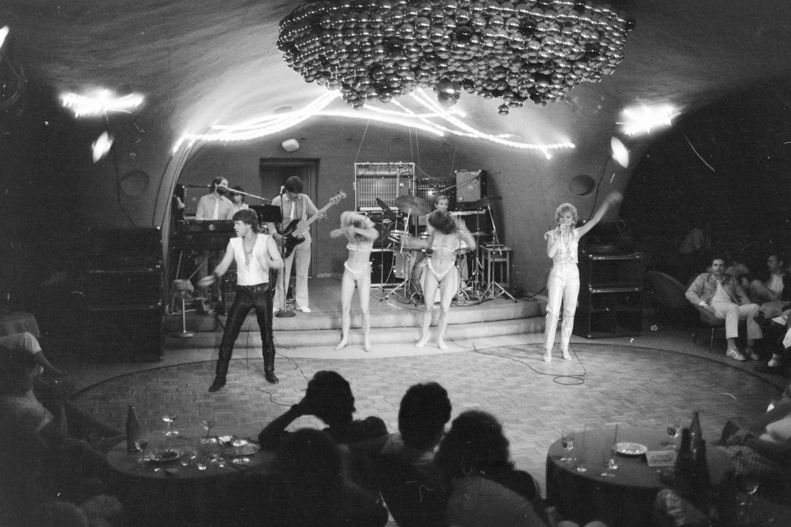 Hungary, Balatonfüred, Hotel Marina Nigh Club., 1983, Szalay Zoltán, Fortepan #197902