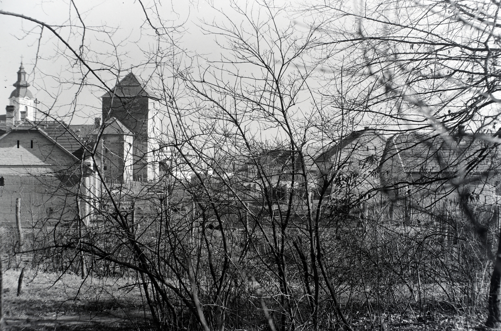 Hungary, Simontornya, háttérben a vár és a ferences templom., 1939, Privát Fotó és Film Archívum-Höfler Tibor gyűjtemény, Fortepan #19813