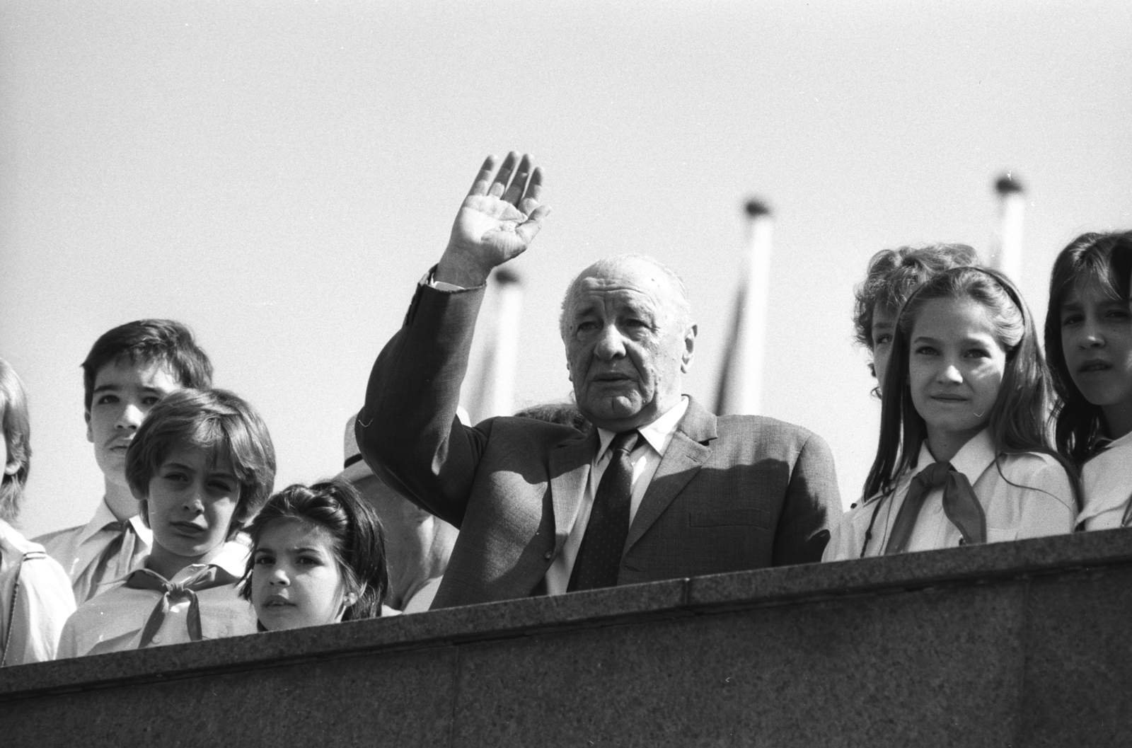 Hungary, Budapest XIV., Ötvenhatosok tere (Felvonulási tér), dísztribün, középen Kádár János az MSZMP KB első titkára., 1986, Szalay Zoltán, pioneer, Budapest, Fortepan #198147