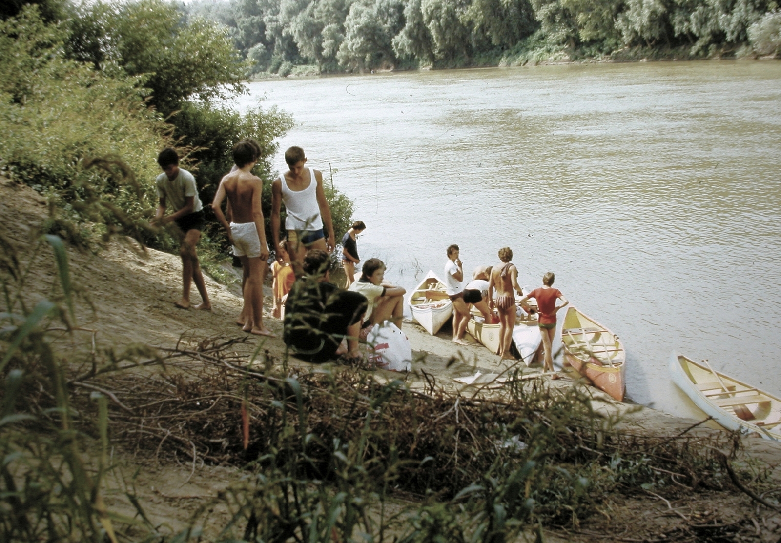 1983, Fortepan, free time, bathing suit, colorful, tableau, water surface, summer, shore, boys, canoe, Fortepan #19831