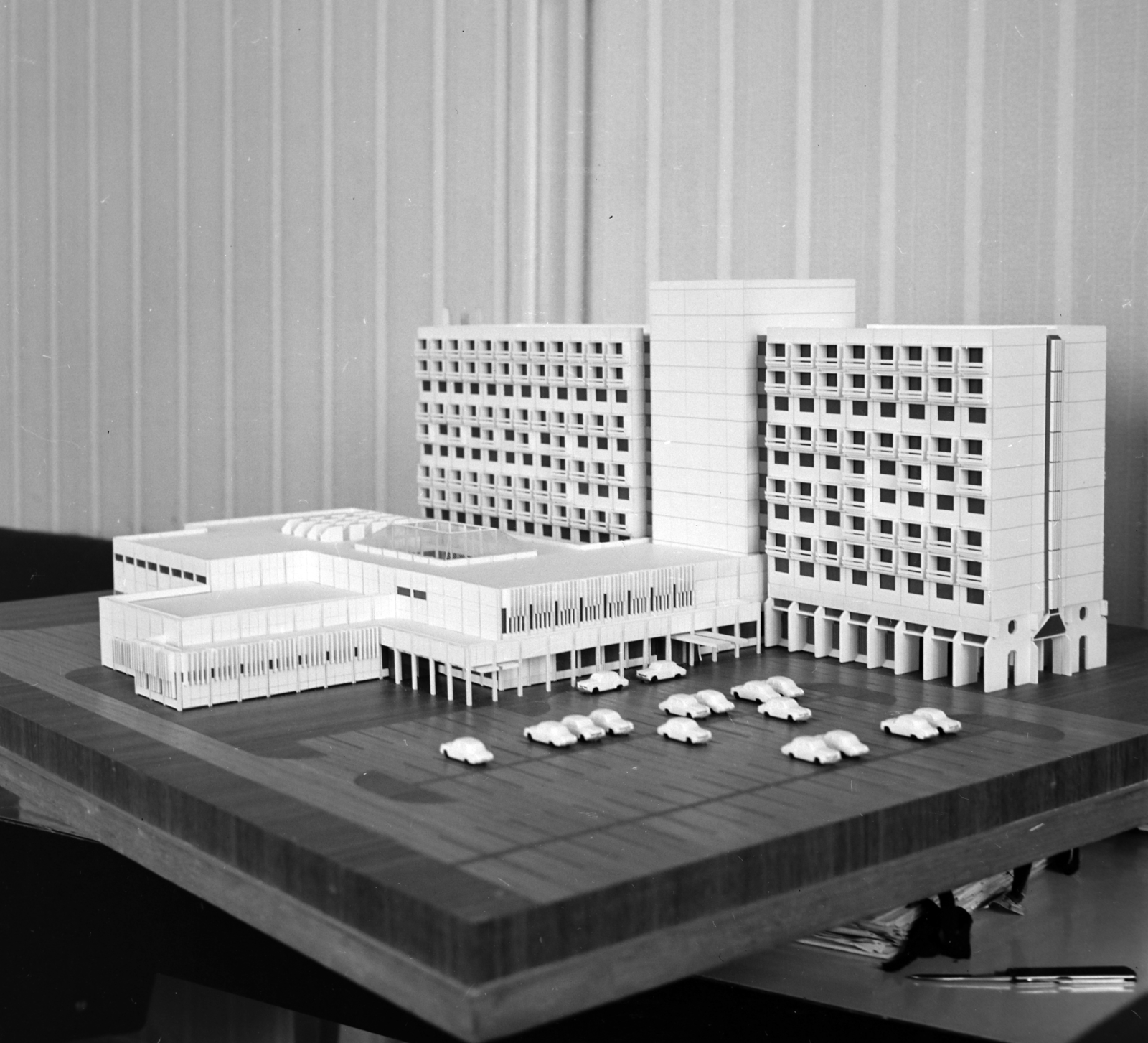 Hungary, a pozsonyi Hotel Bratislava makettja., 1970, Szalay Zoltán, model, Fortepan #198349