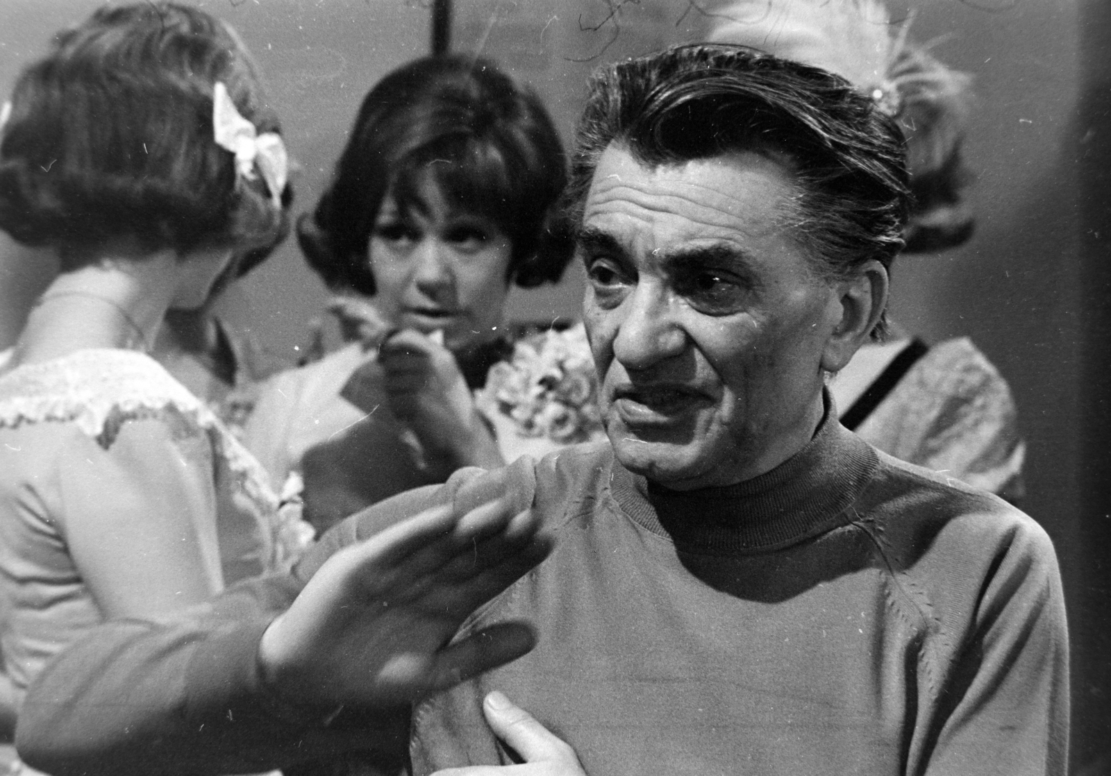 Hungary, elől Egri István színművész-rendező, a háttérben középen Schütz Ila színművésznő., 1975, Szalay Zoltán, Fortepan #198742