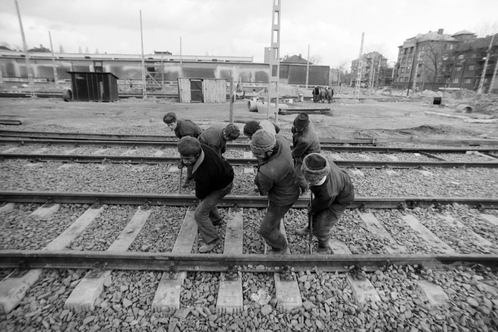 Hungary, Budapest XIV., a Millenniumi Földalatti Vasút épülő Mexikói úti új járműtelepe, jobbra a háttérben az Erzsébet királyné útja., 1973, Szalay Zoltán, Budapest, Fortepan #199007