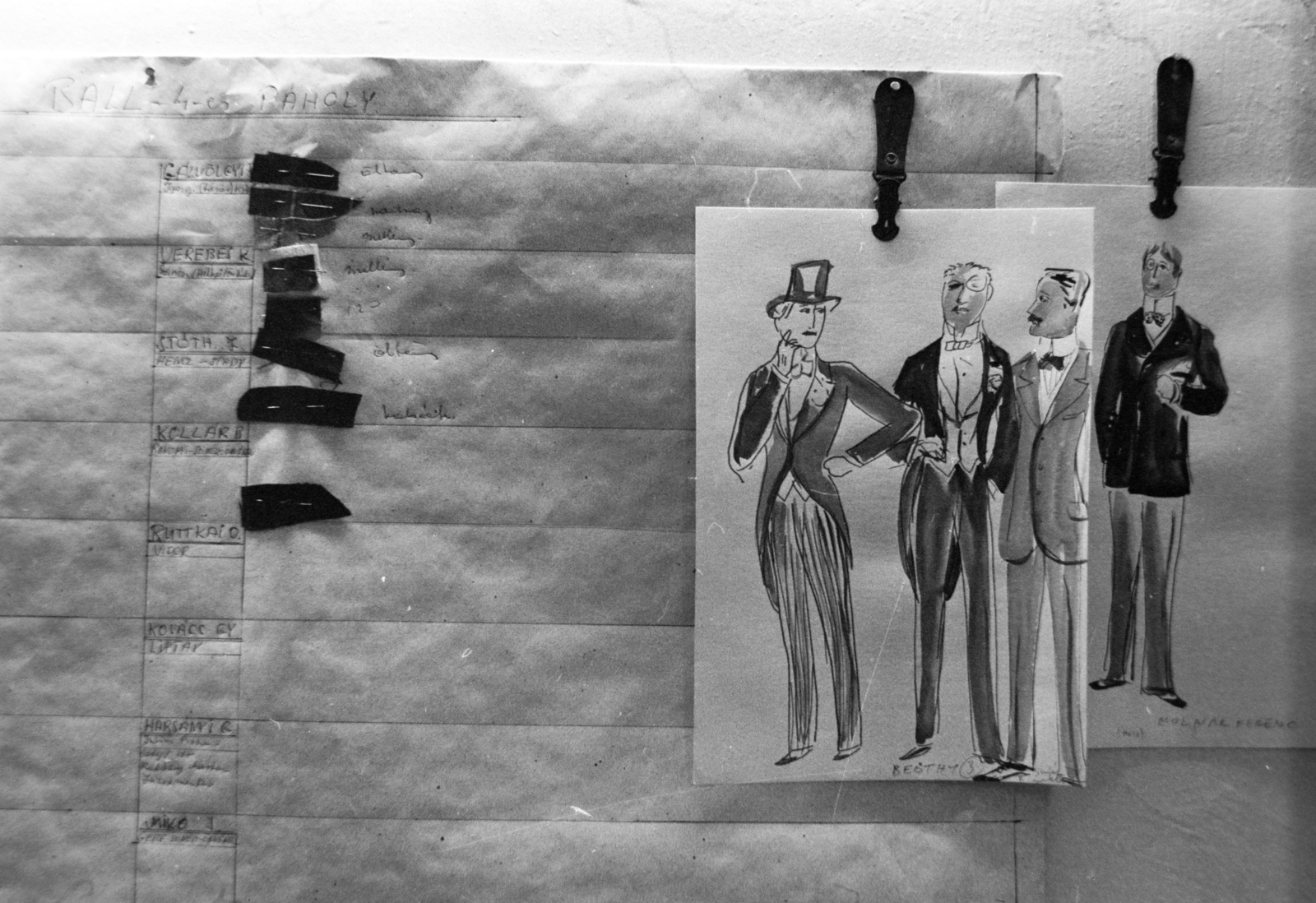 Hungary, Budapest VI., Paulay Ede utca 33. számú ház, a Thália Színház szabóműhelye. Bal négyes páholy című színdarab jelmeztervei., 1977, Szalay Zoltán, Budapest, Fortepan #199082