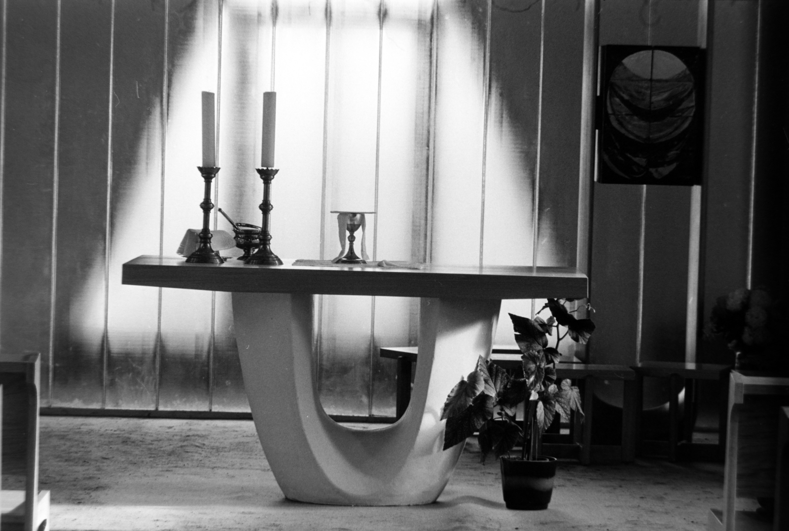 1974, Szalay Zoltán, napsütés, gyertyatartó, oltár, Fortepan #199104