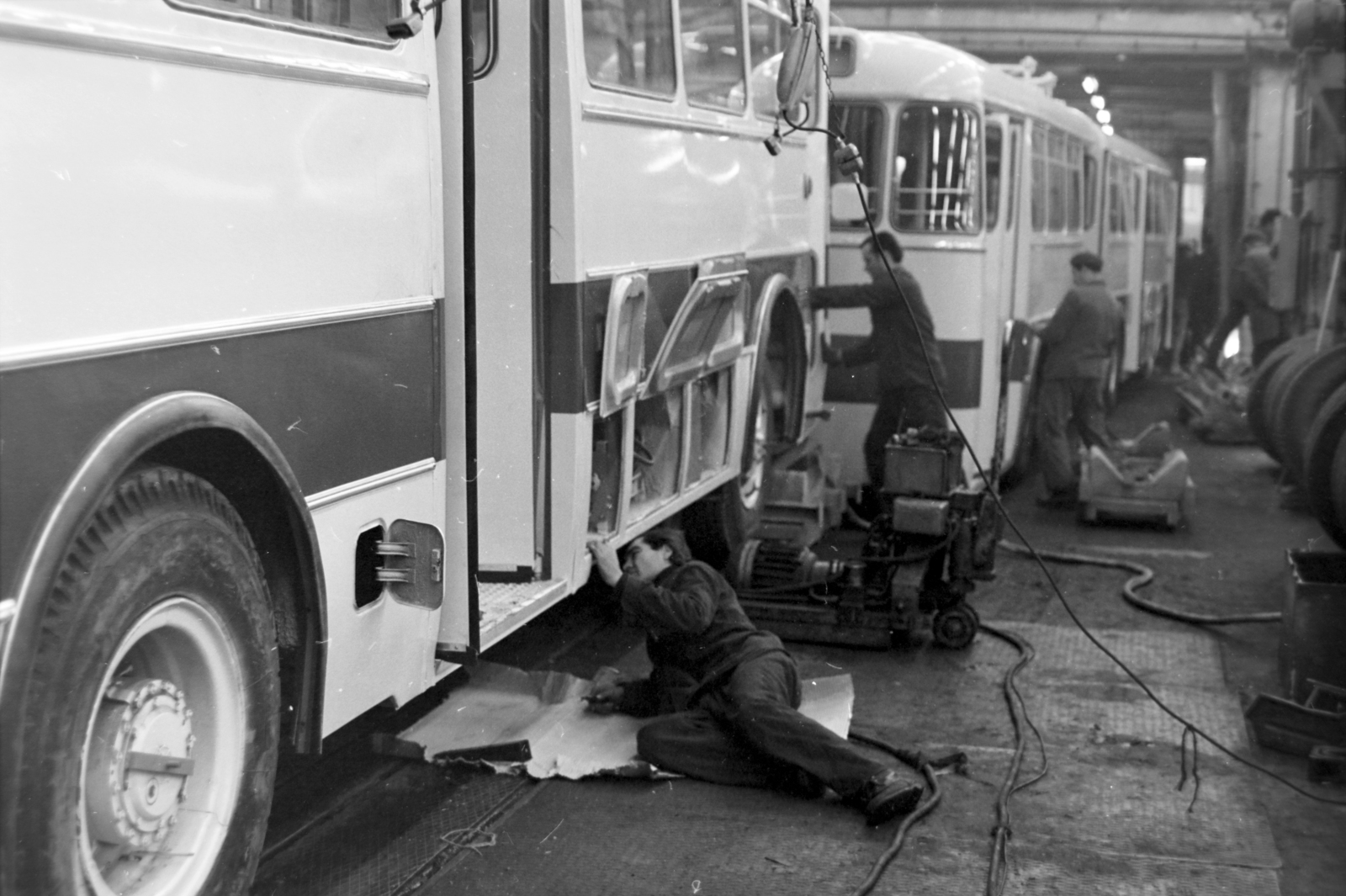 Hungary, Budapest XVI., Margit utca, az IKARUS mátyásföldi gyártelepe., 1969, Szalay Zoltán, Budapest, Fortepan #199195