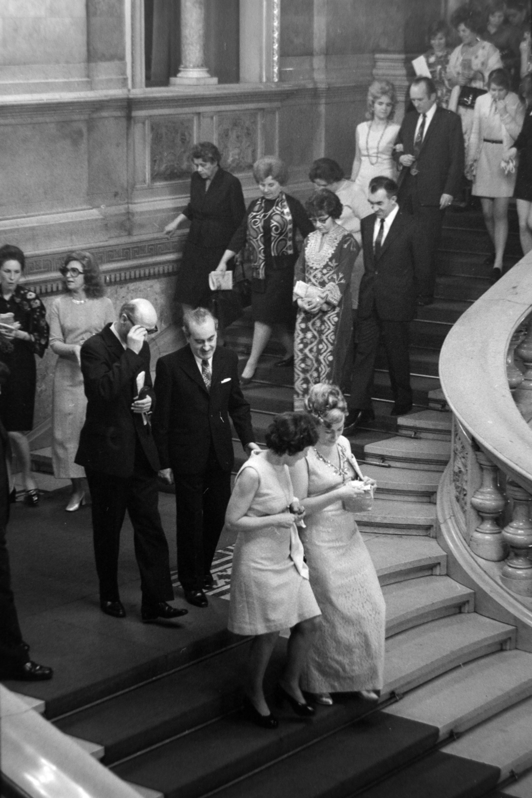 Hungary, Budapest VI., Andrássy út (Népköztársaság útja), a Magyar Állami Operaház főlépcsőháza., 1974, Szalay Zoltán, Budapest, Fortepan #199217