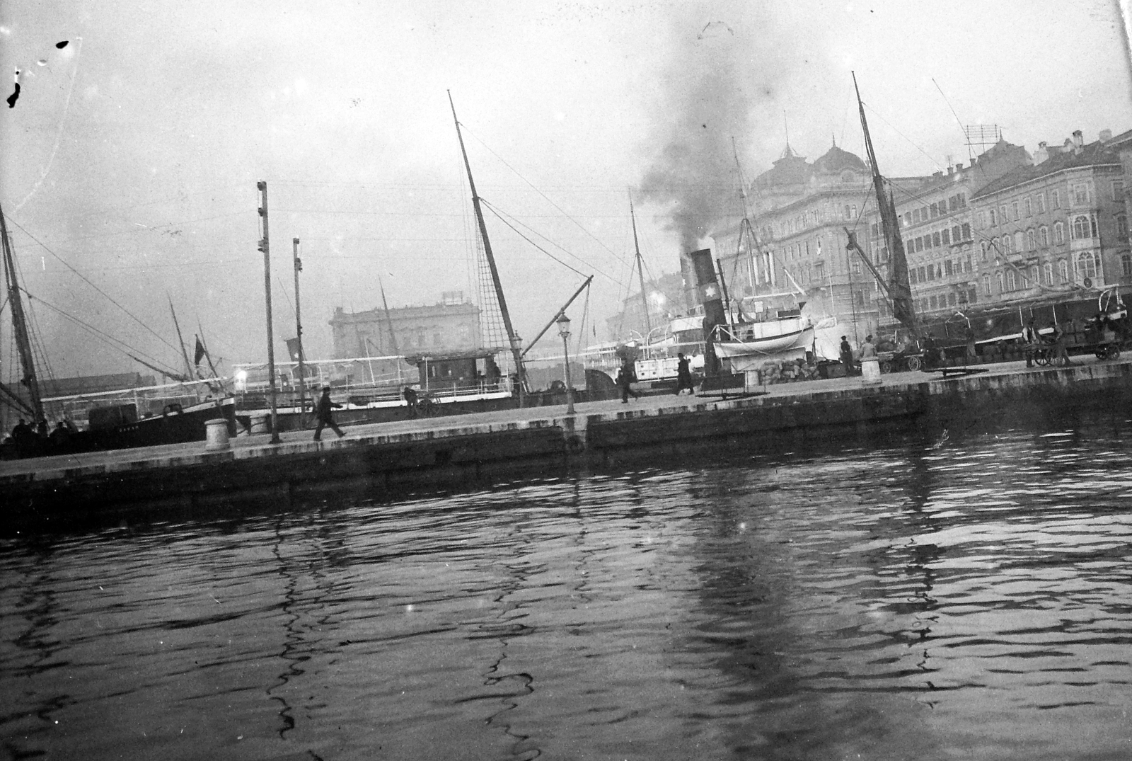 Horvátország,Adria, Fiume, kikötő, Riva (Szapáry rakpart)., 1917, Fortepan, hajó, kikötő, rakpart, gőzhajó, Fortepan #19930