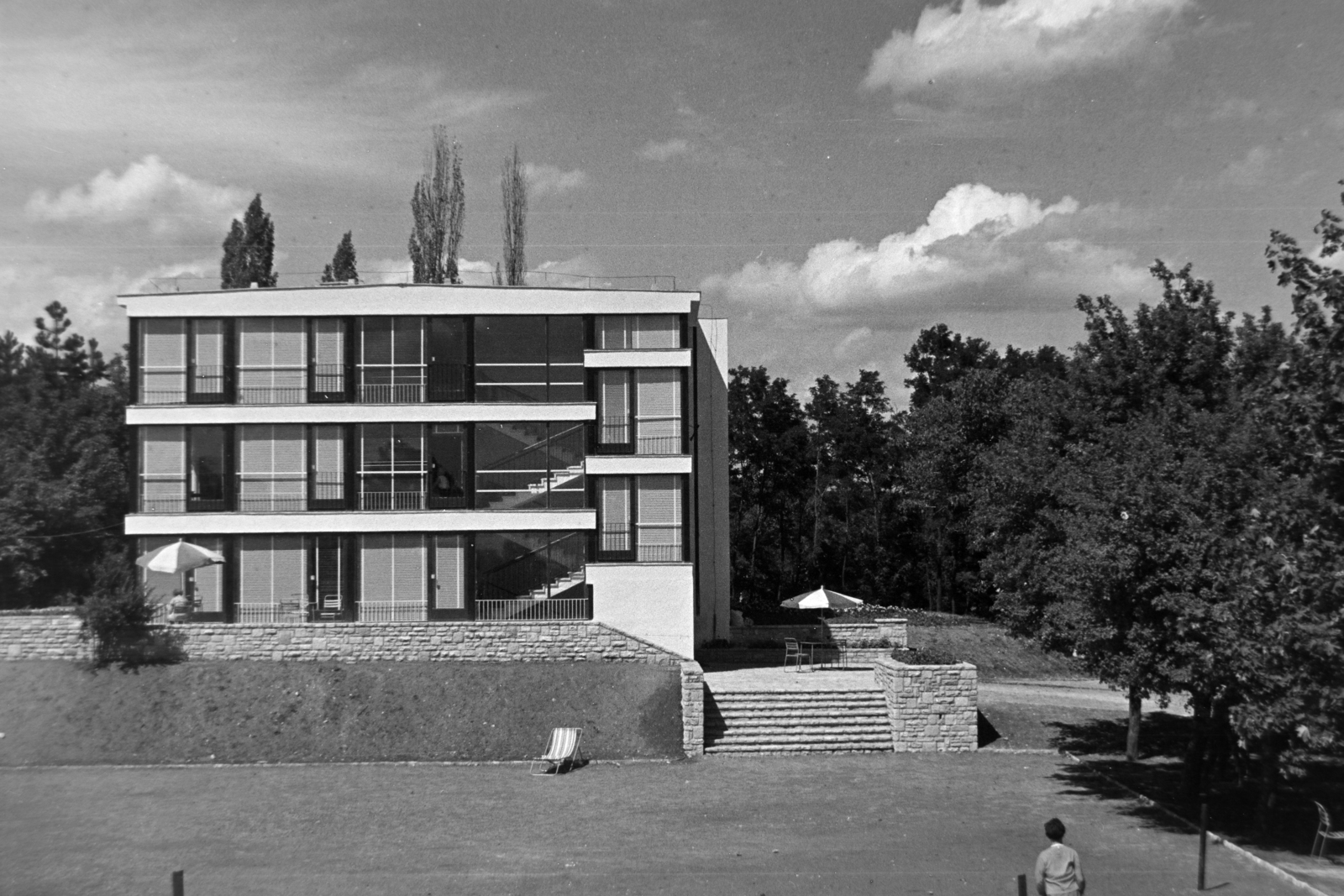 Hungary, Leányfalu, Panoráma utca, SZOT üdülő., 1965, Antal Gábor, modern architecture, Fortepan #199377