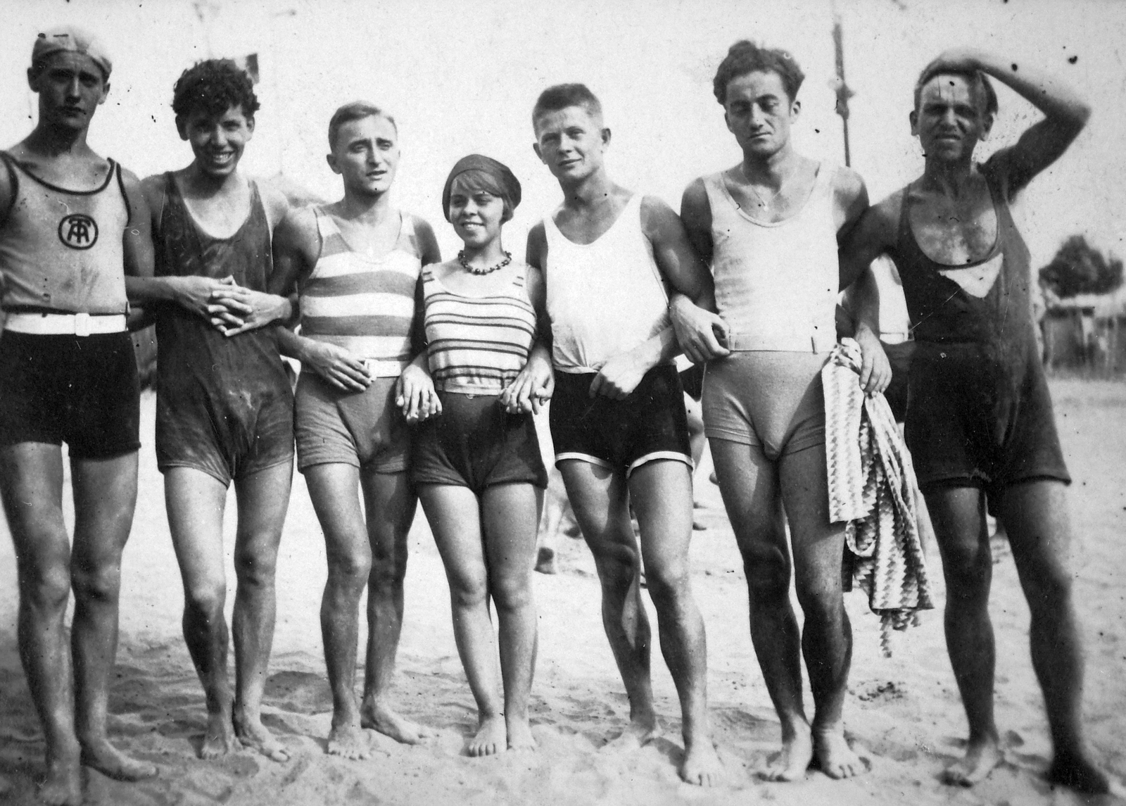 1925, Fortepan, beach, bathing suit, tableau, summer, man, woman, sand, intertwined fingers, striped dress, Fortepan #19954