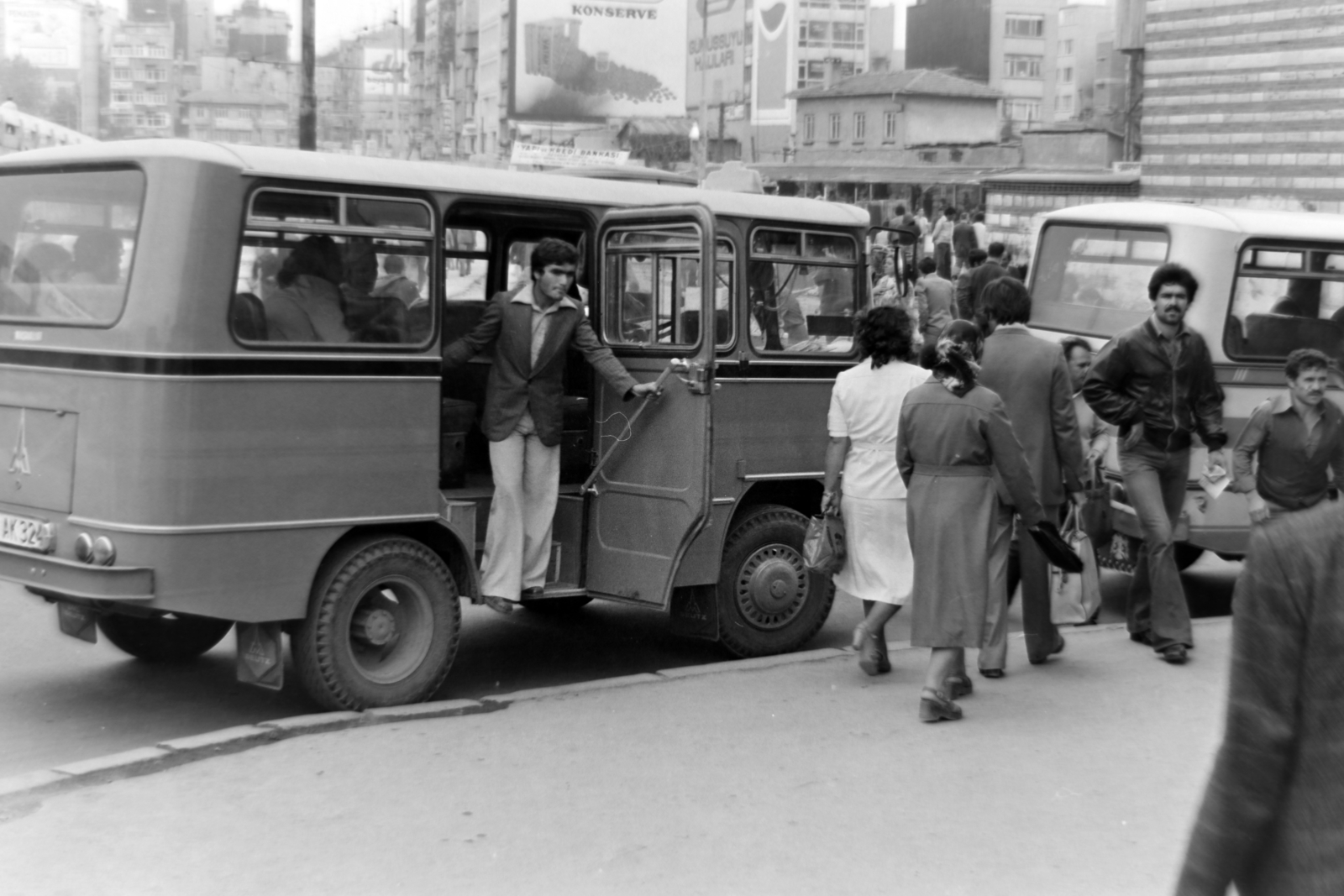 Törökország, Isztambul, 1977, Borbély Mihály, autóbusz, Fortepan #199770