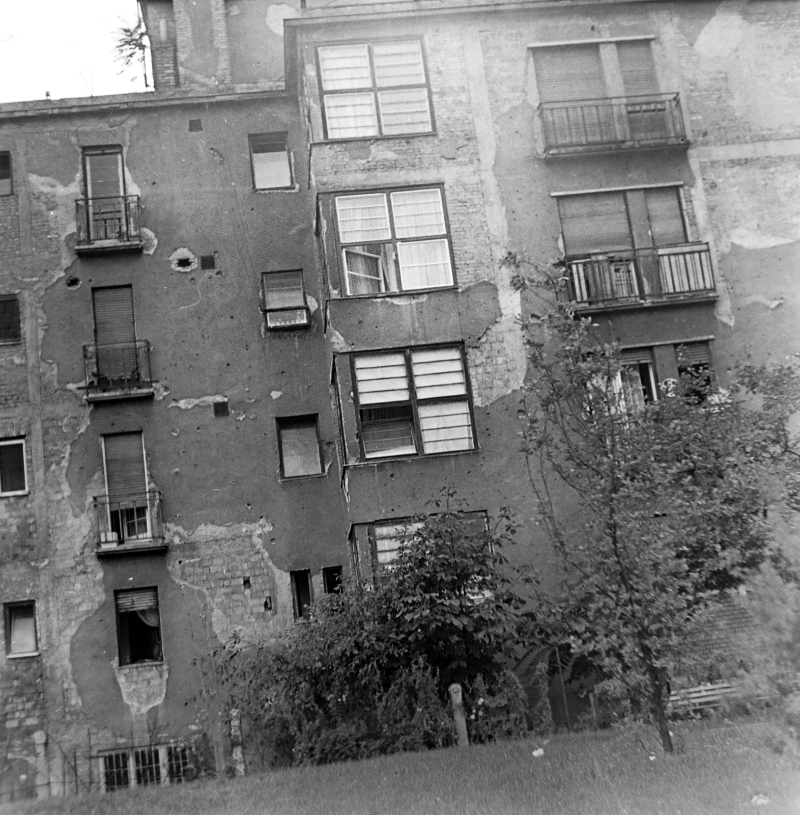 1973, Borbély Mihály, window, tenement house, Fortepan #199804