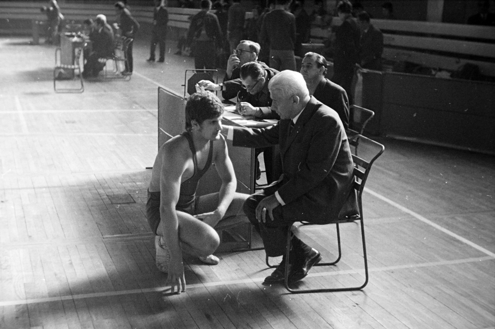 Hungary, előtérben balra Takács János birkózó, jobbra Matura Mihály birkózó, edző, sportvezető., 1970, Borbély Mihály, sportsperson, wrestling, Fortepan #199814