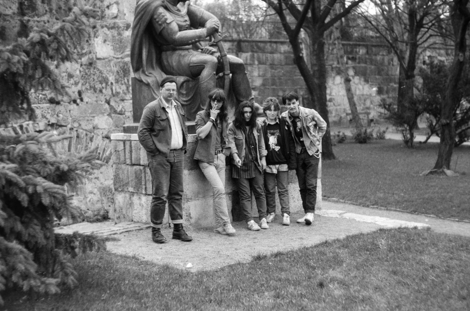 Hungary, Székesfehérvár, Prohászka liget, Wathay Ferenc várkapitány szobra (Lux Elek, 1937.)., 1988, Czetli Tivadar, Fortepan #200053