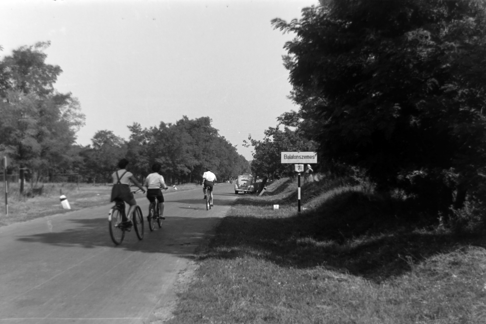 Hungary, Balatonszemes, a 7-es főút a település határánál., 1962, Dénes János, bicycle, Lake Balaton, Fortepan #200145