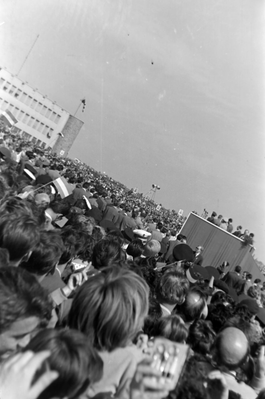 Magyarország, Ferihegyi (ma Liszt Ferenc) repülőtér, Budapest XVIII., Jurij Gagarin fogadása 1961. augusztus 19-én., 1961, Dénes János, Budapest, Fortepan #200189