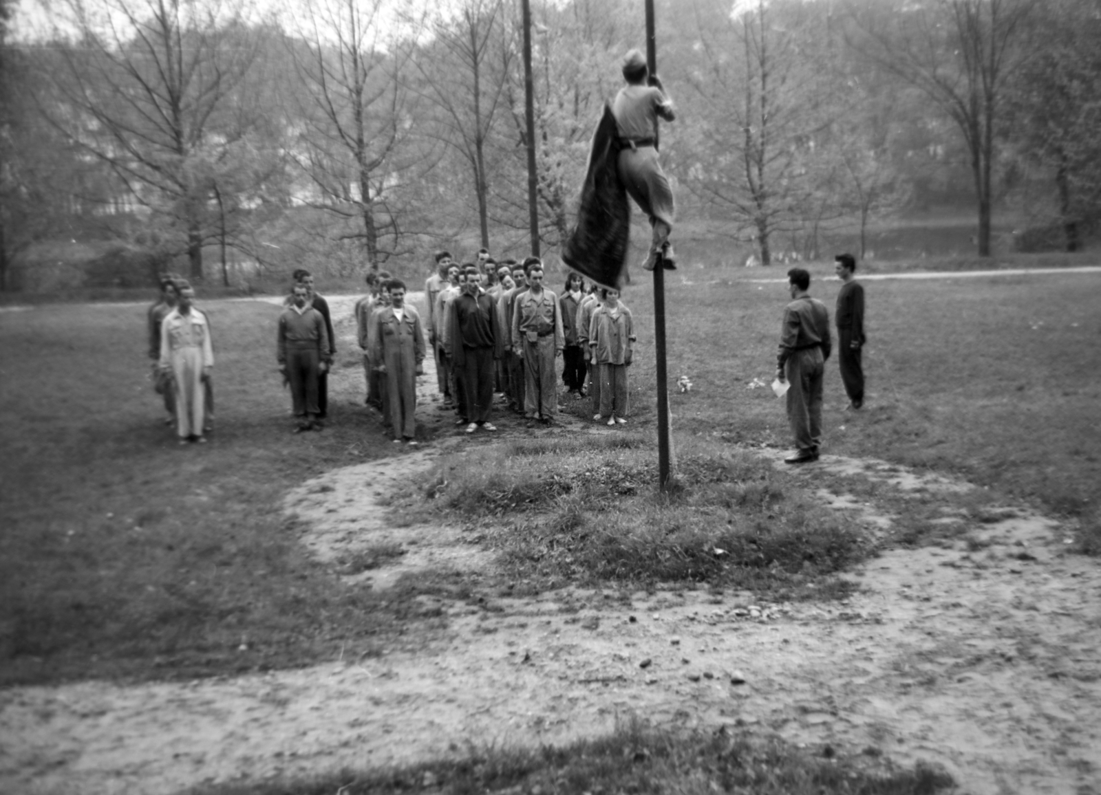 1965, Dénes János, flag raising, Fortepan #200196