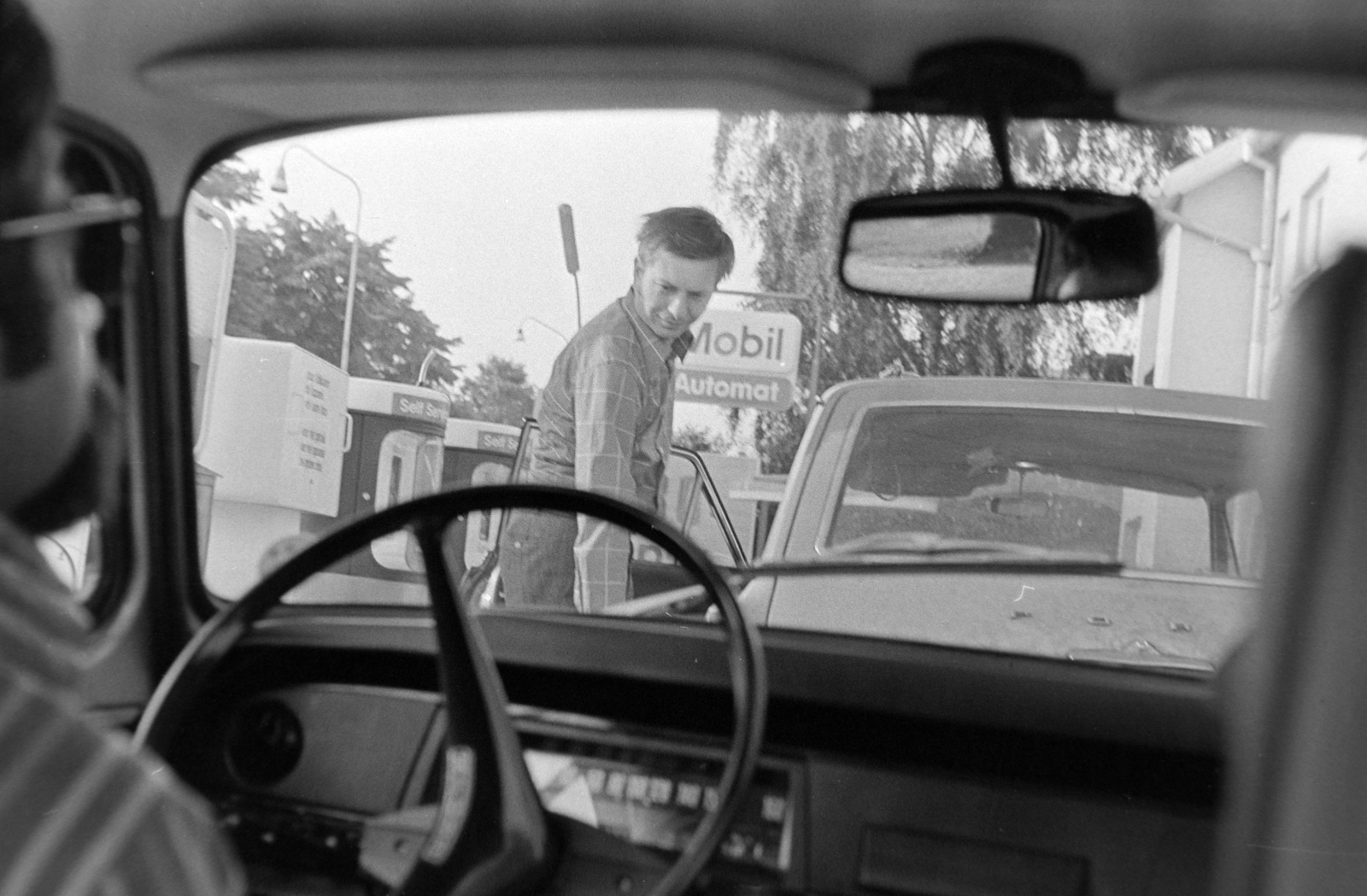 1977, Dobszay Zsófia, vehicle interior, gas station, Fortepan #200275