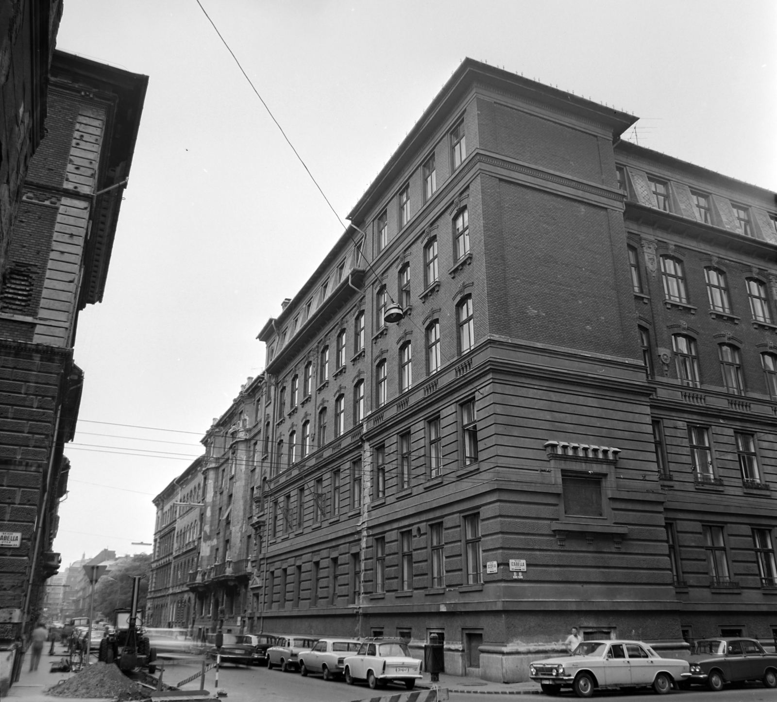 Hungary, Budapest VI., a Szófia utca az Izabella utca kereszteződésétől a Hunyadi tér felé nézve., 1977, Balázs János, Budapest, Fortepan #200404