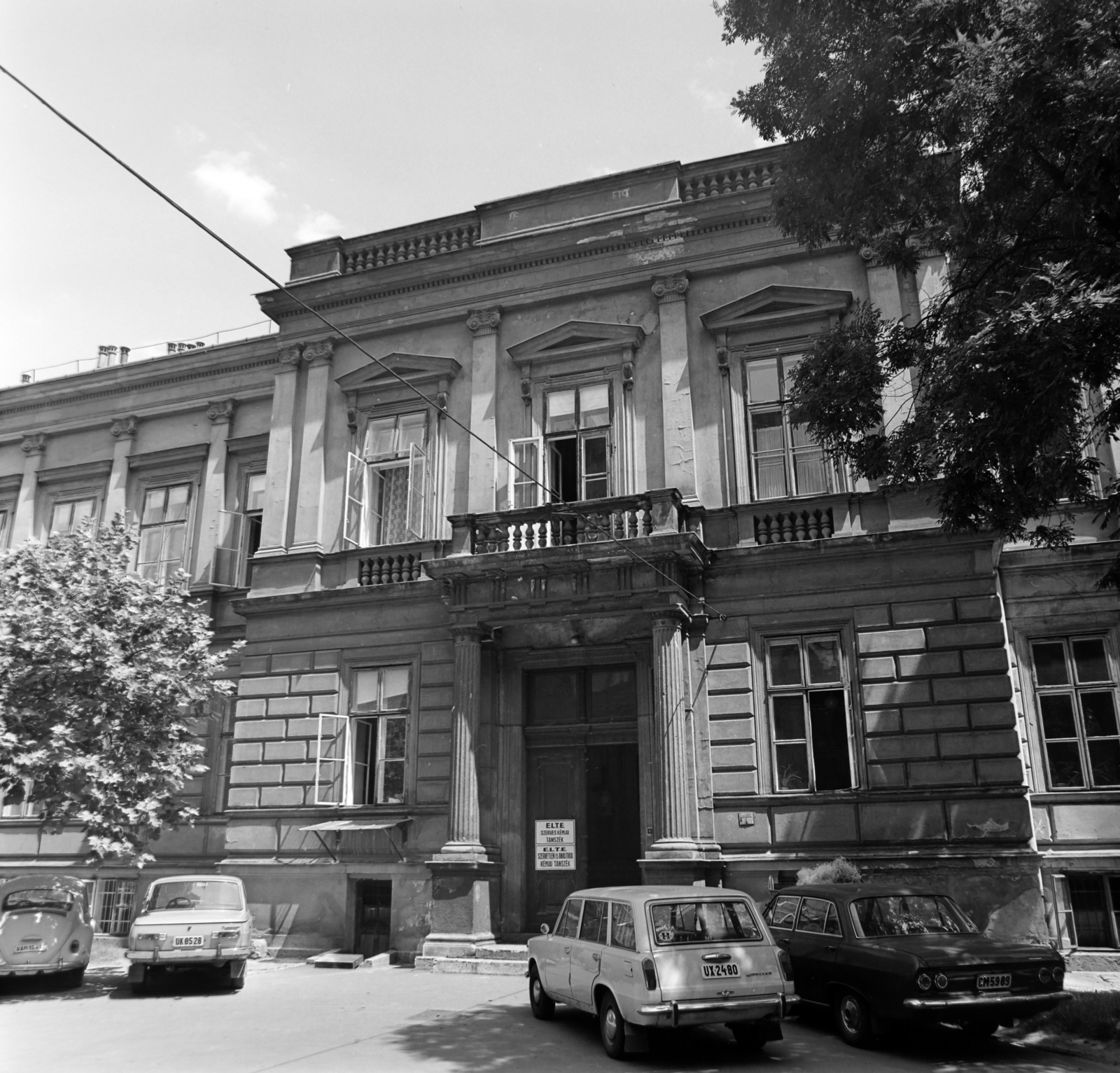 Hungary, Budapest VIII., ELTE Természettudományi (később Bölcsészettudományi) Kar, "B" épület., 1977, Balázs János, Budapest, Fortepan #200409