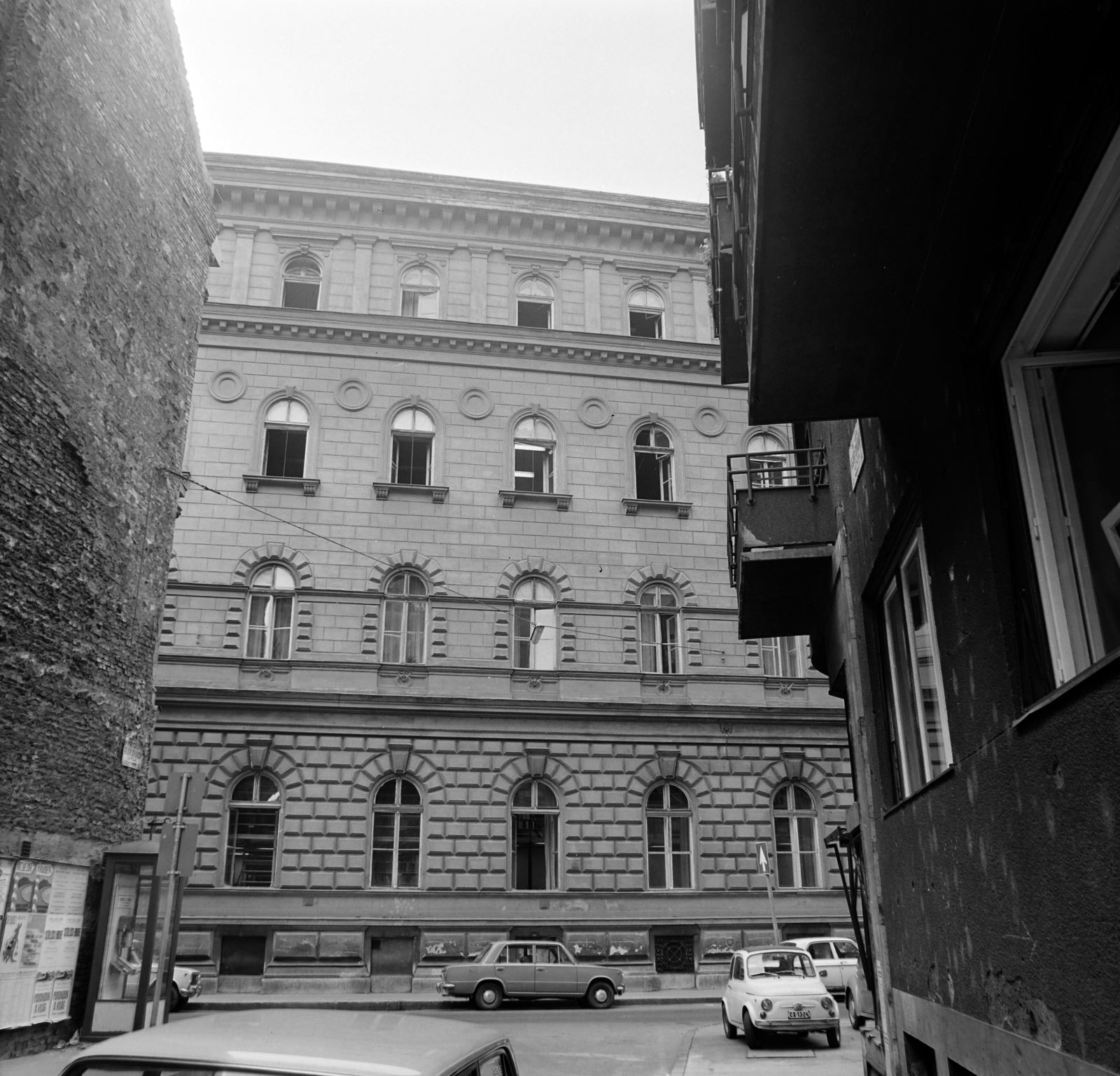 Magyarország, Budapest V., Fejér György utca, szemben a Szerb utca., 1977, Balázs János, Budapest, Fortepan #200418