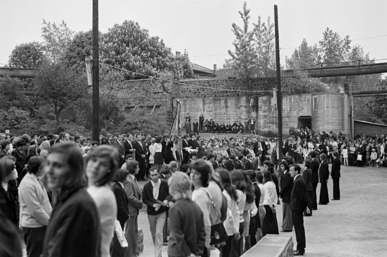Magyarország, Diósgyőr, Miskolc, Bolyai Farkas utca 10., Gábor Áron Kohó- és Öntőipari Szakközépiskola., 1974, Földvári Mihály, ballagás, Fortepan #200652