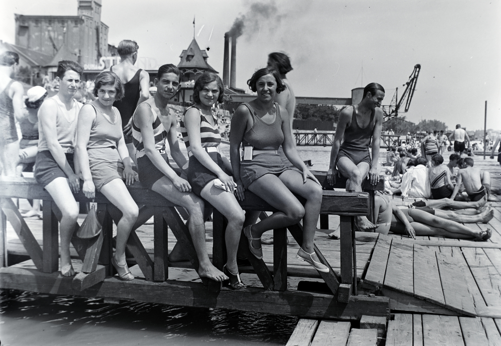 Hungary, Budapest II., Duna strandfürdő az Újlaki rakparton a Sajka utcánál., 1932, Gara Andor, Budapest, Fortepan #200987