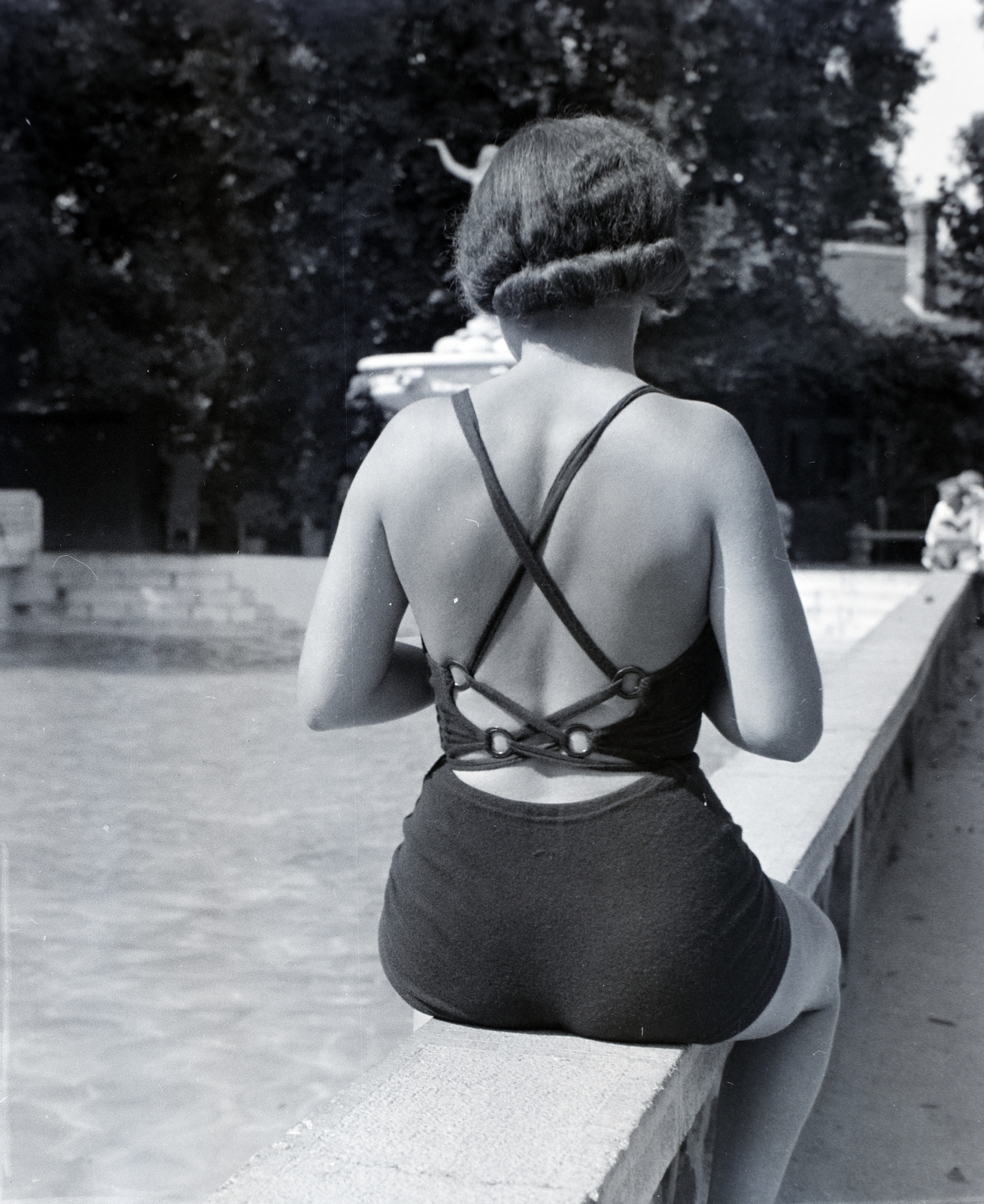 Hungary, Budapest III., Csillaghegyi strandfürdő., 1933, Gara Andor, bathing suit, Budapest, back, Fortepan #201013