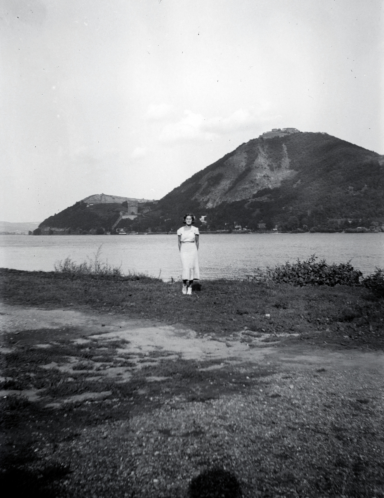 Hungary,Danube Bend, Nagymaros, Duna-part, szemben Visegrád., 1934, Gara család, mountain, Fortepan #201093