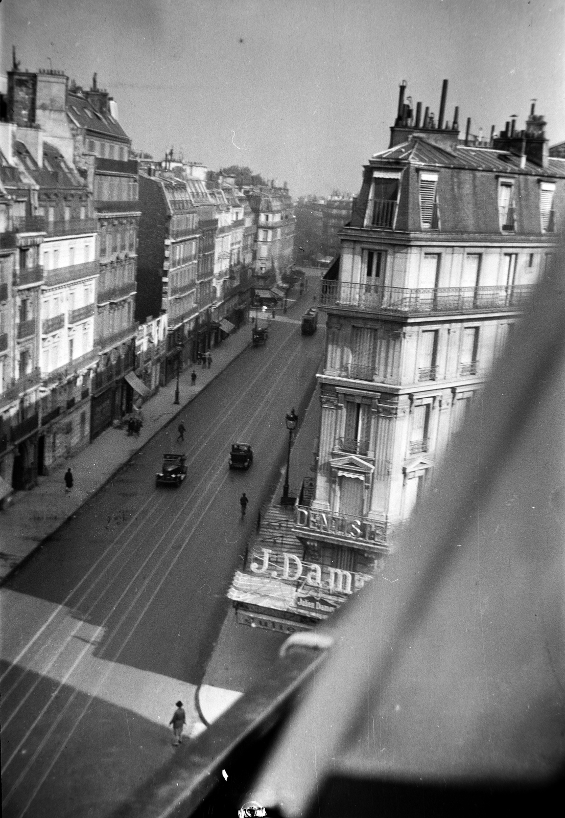 Franciaország, Párizs, balra a Rue Gay-Lussac a Boulevard Saint-Michel felé nézve, jobbra a Rue Saint-Jacques. A felvétel a Párizsi Oceanográfiai Intézetből készült., 1934, Gara Andor, ferde, Fortepan #201139