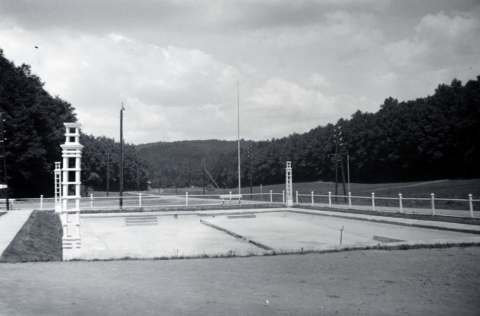 Hungary, Komló, a Sikonda Szálló medencéje., 1933, Gergely György, Fortepan #201290