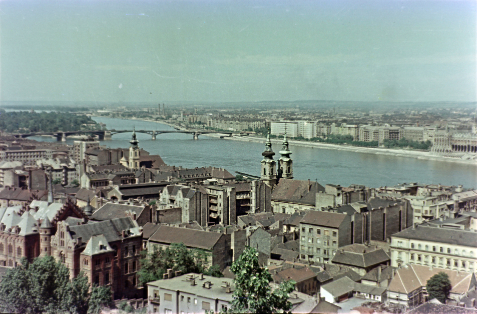 Magyarország, Budapest I., kilátás a Halászbástyáról a Margit-sziget felé., 1961, Gömöri család, színes, Budapest, Fortepan #201434