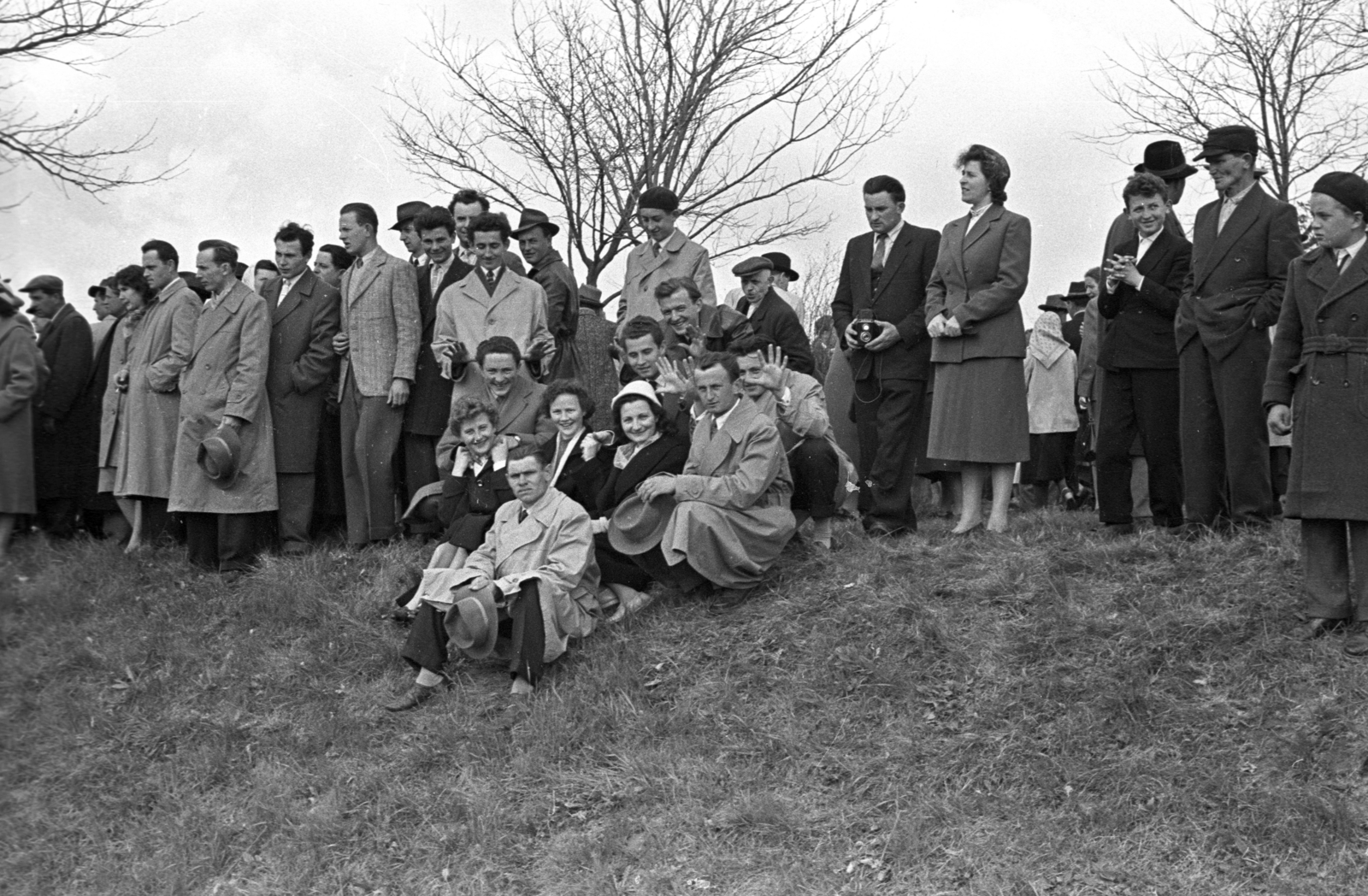 Magyarország, Nagybajom, ünnepség április 4-én a ll. világháborús szovjet emlékmű előtt., 1963, Jakab Antal, Fortepan #201676