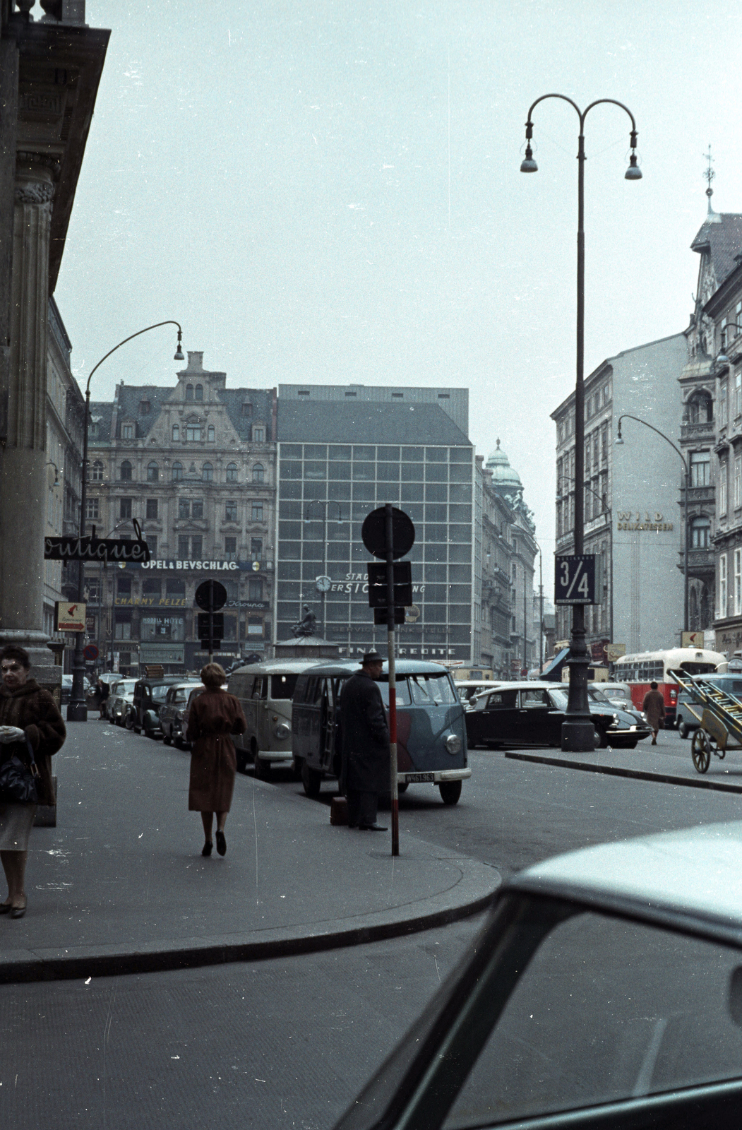 Ausztria, Bécs, Neuer Markt, balra Donnergasse., 1962, Jakab Antal, színes, Fortepan #201713