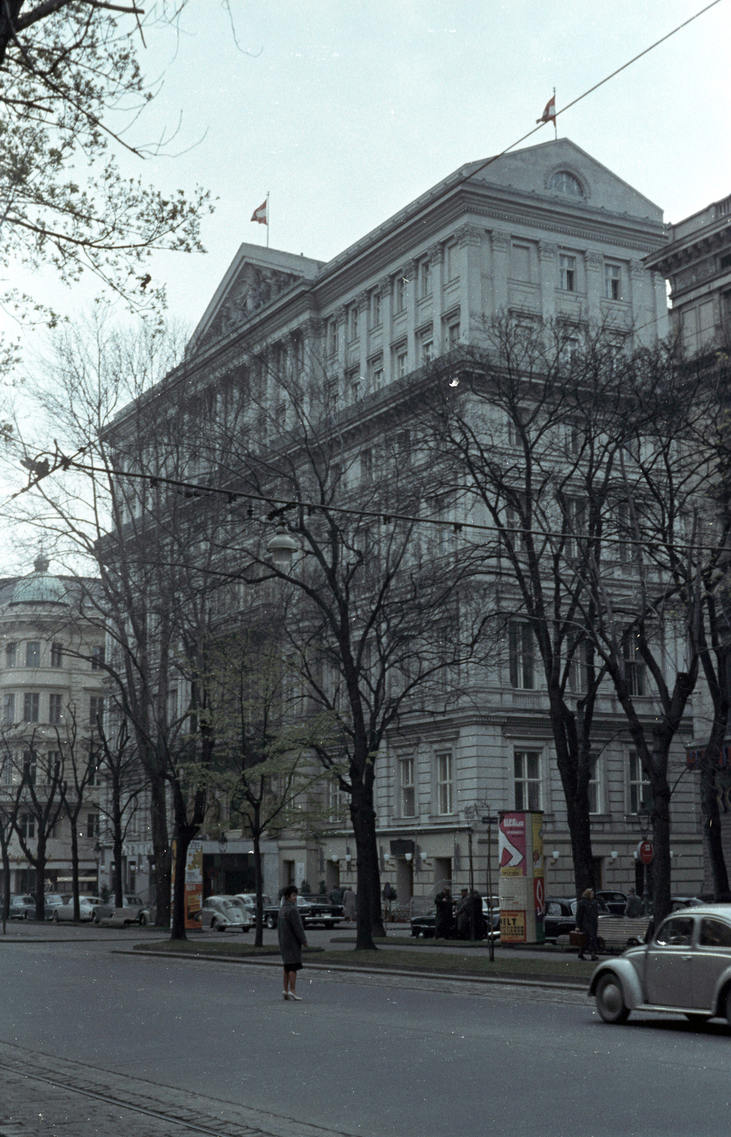 Austria, Vienna, Kärntner Ring, a timpanonos épület a Palais Württemberg - Hotel Imperial., 1962, Jakab Antal, colorful, Fortepan #201725