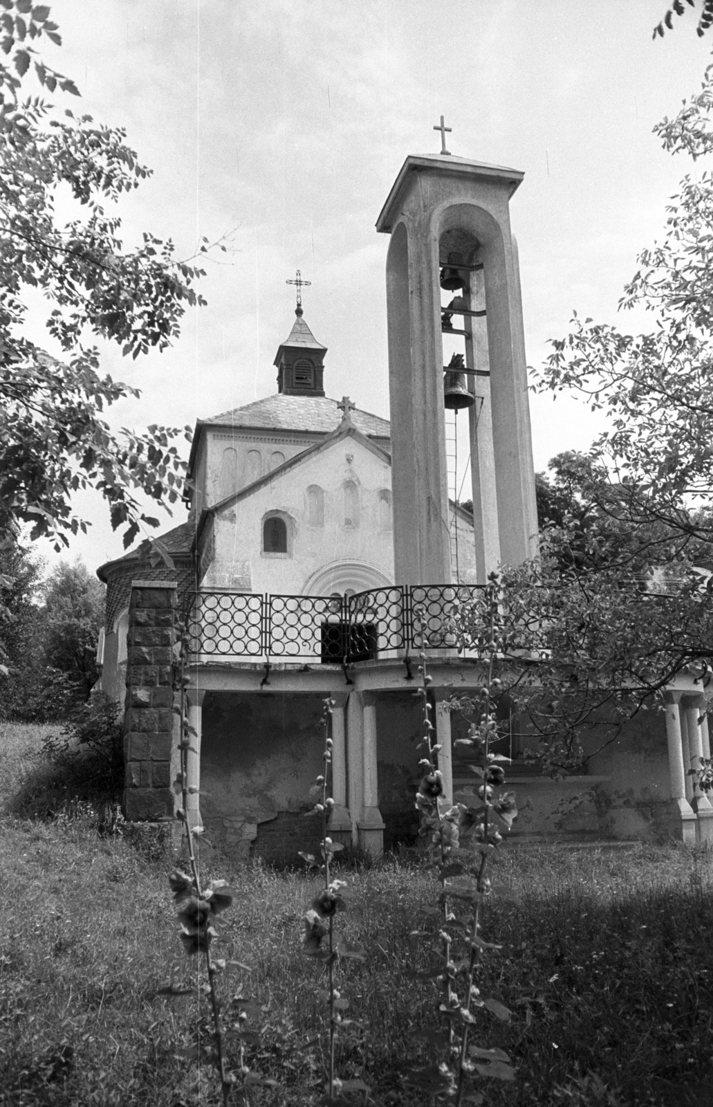 Hungary,Lake Balaton, Fonyód, Templom utca, Nagyboldogasszony-templom., 1966, Jakab Antal, church, yoke, Fortepan #201757