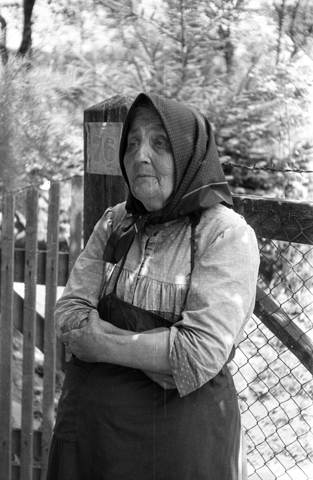 Hungary,Lake Balaton, Fonyód, Fő utca., 1966, Jakab Antal, woman, apron, headscarf, old person, Fortepan #201760