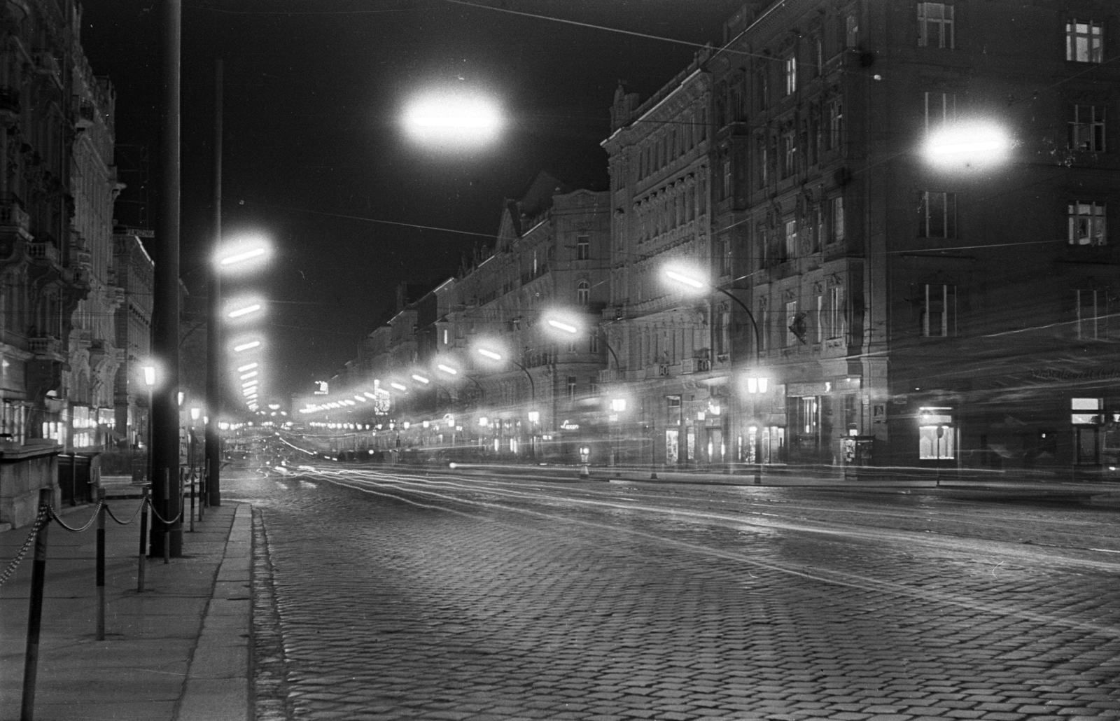 Hungary, Budapest XIII.,Budapest V., Margit híd a Jászai Mari térnél, szemben a Szent István körút., 1962, Jakab Antal, Budapest, rails, Fortepan #201871