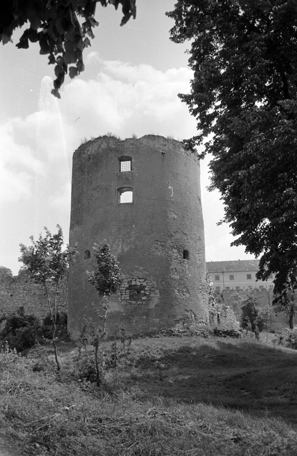 Hungary, Siklós, a vár Gyüdi-tornya., 1969, Jakab Antal, castle, tower, Fortepan #201999