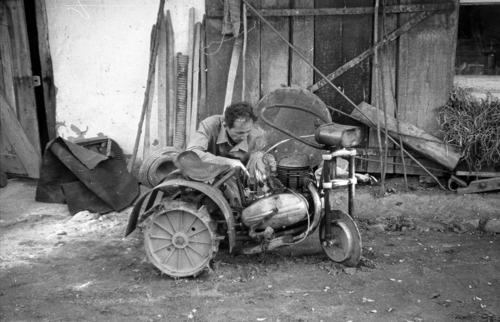 1966, Jakab Antal, toy, poverty, hovel, tinkering, Fortepan #202022
