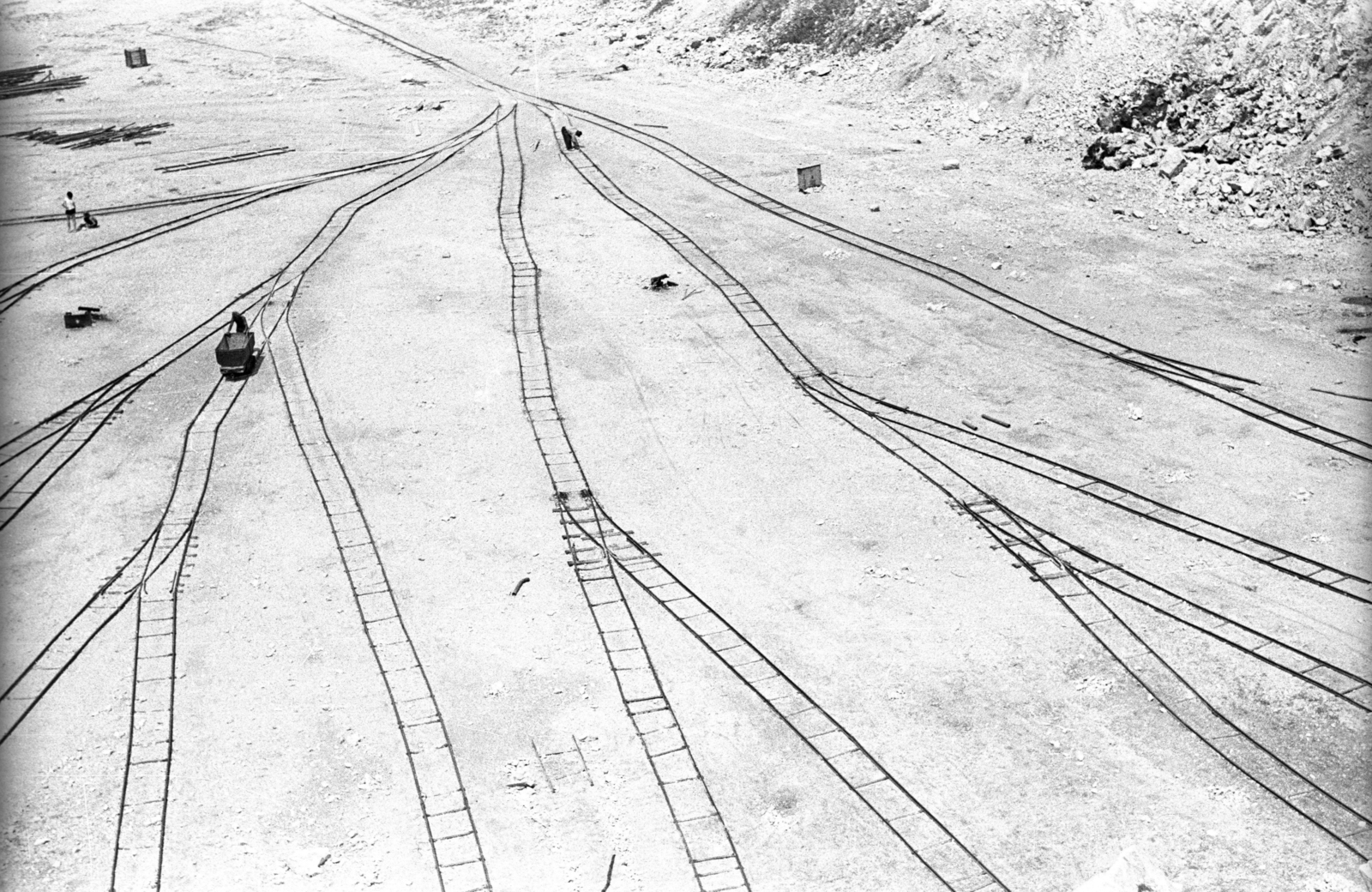 Magyarország, Miskolc,Miskolctapolca, mészkőbánya., 1962, Faragó László, sínpálya, kitérő, kőbánya, bányász, Fortepan #202526