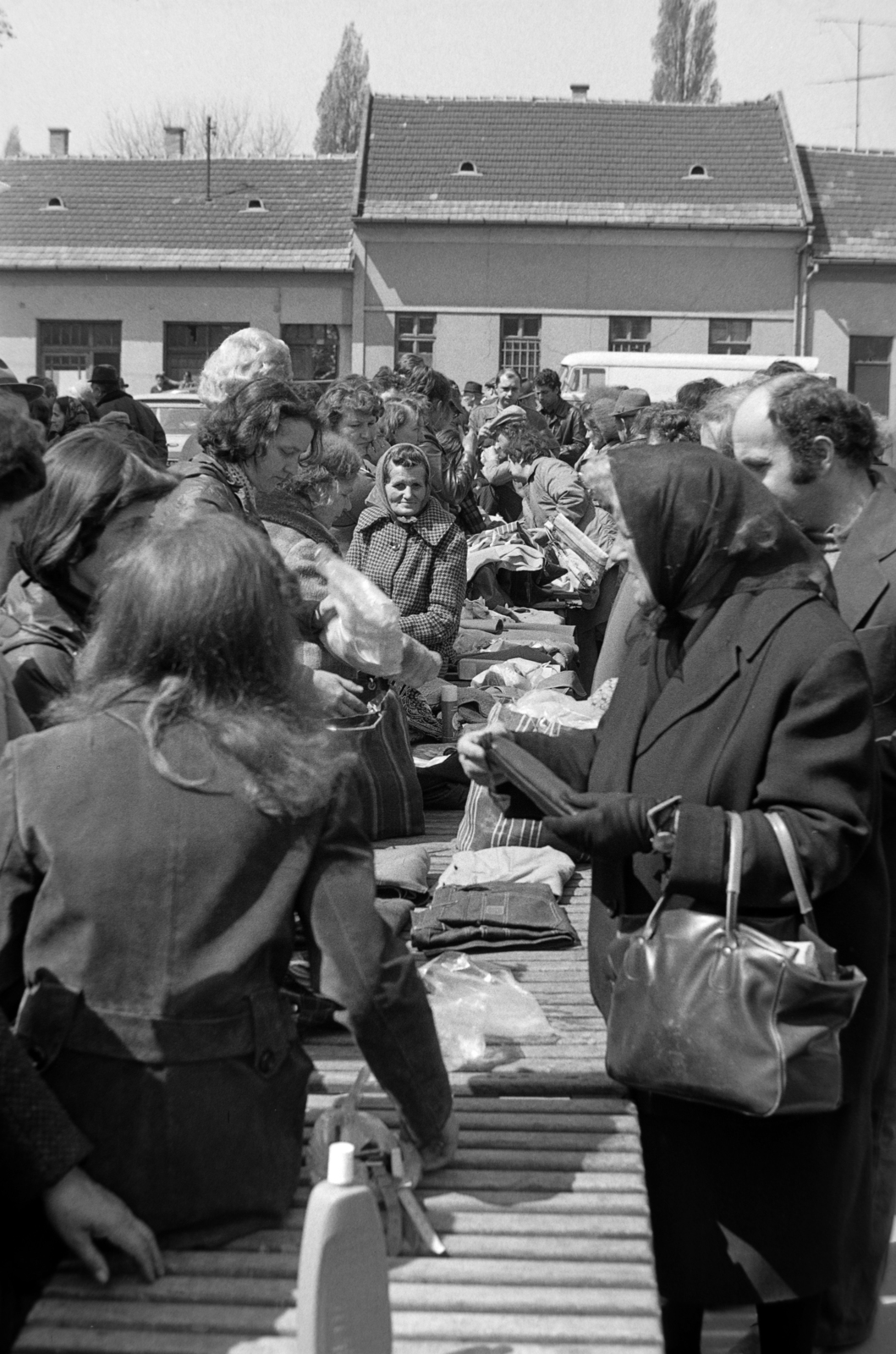 Hungary, Budapest IV., Szent István (István) tér, piac., 1980, Rubinstein Sándor, Budapest, Fortepan #203021