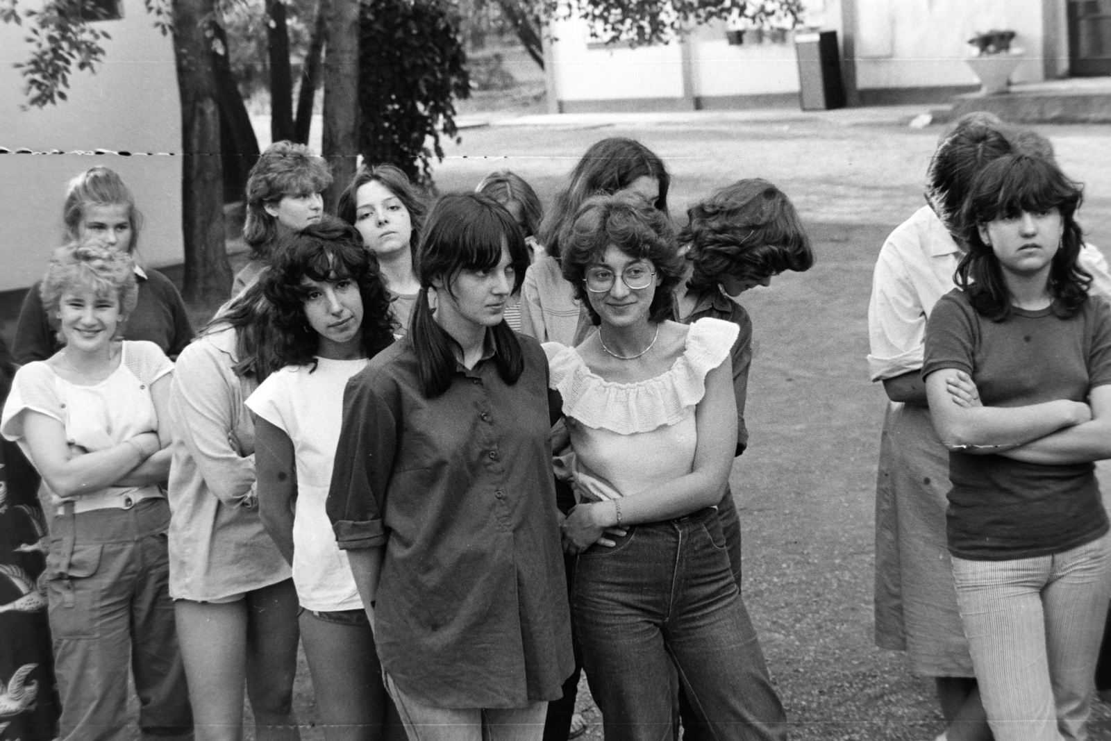 Hungary, Lakitelek, Tőserdő, Bagi Ilona KISZ építőtábor, a Madách Imre Gimnázium tanulói., 1984, Madách Gimnázium, Fortepan #203373